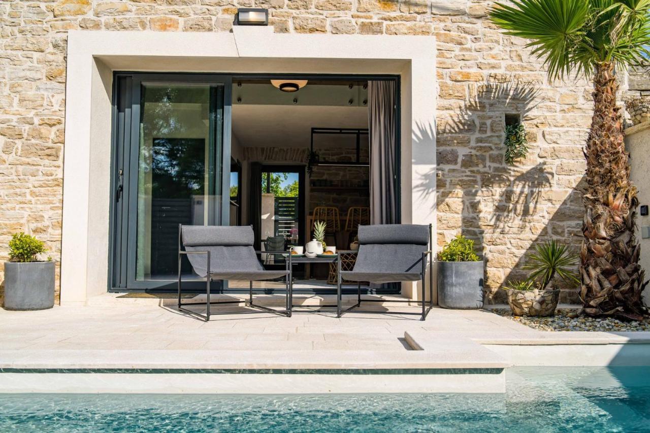 Вилла Stone House With Pool Poeta Pridraga Экстерьер фото