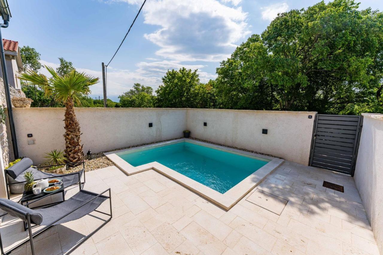 Вилла Stone House With Pool Poeta Pridraga Экстерьер фото