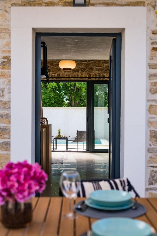 Вилла Stone House With Pool Poeta Pridraga Экстерьер фото