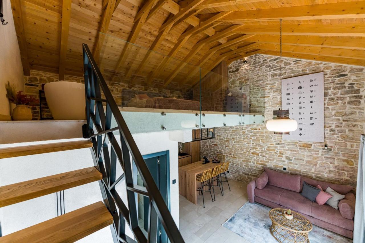 Вилла Stone House With Pool Poeta Pridraga Экстерьер фото