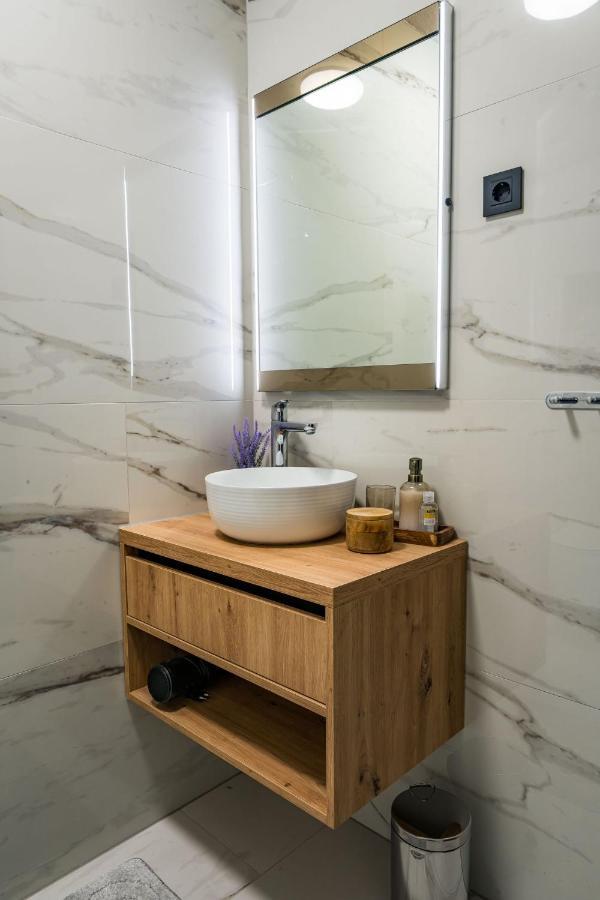 Вилла Stone House With Pool Poeta Pridraga Экстерьер фото