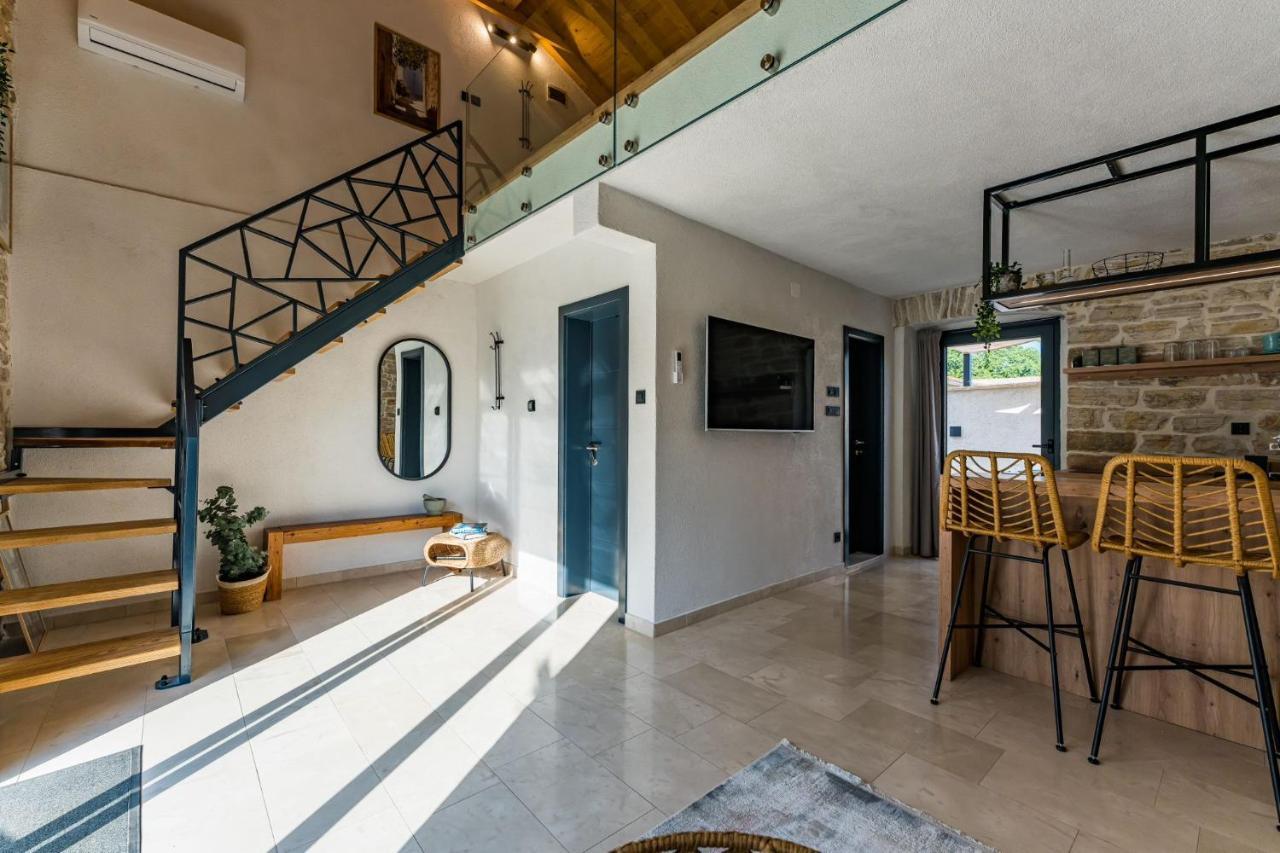 Вилла Stone House With Pool Poeta Pridraga Экстерьер фото